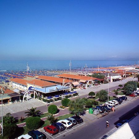 Villino Caproni Leilighet Viareggio Eksteriør bilde
